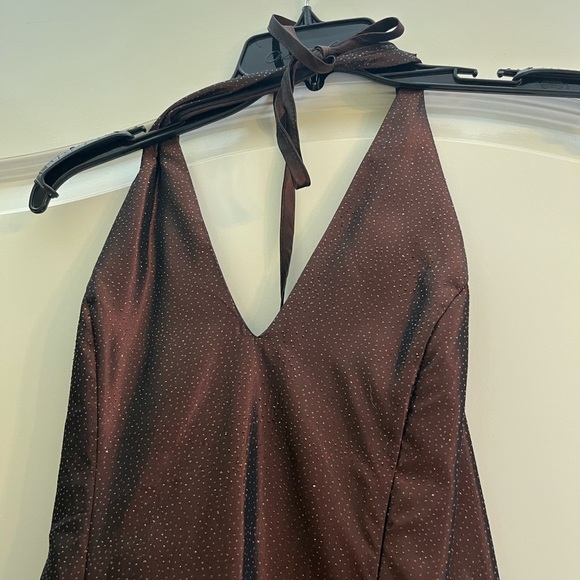 Bronze sparkly halter prom dress size 8. - Picture 4 of 4